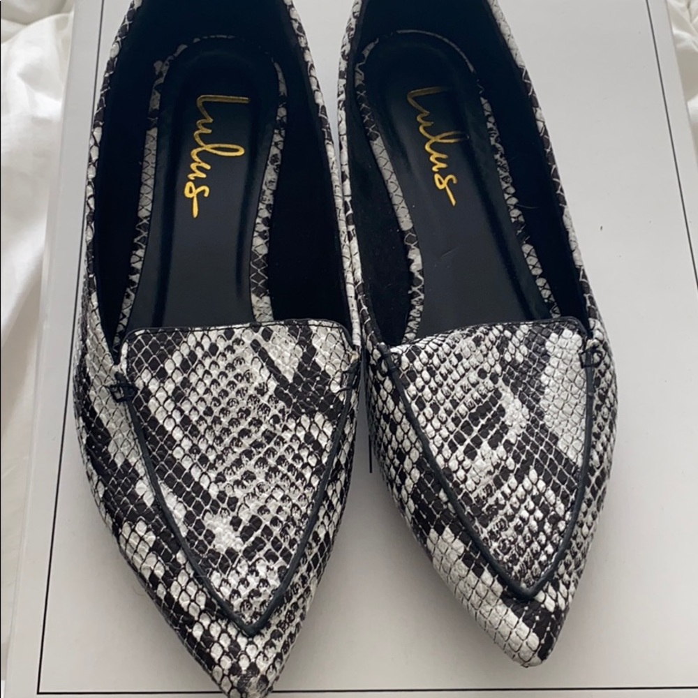 Snake skin flats